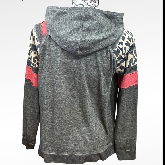 Charcoal Heather Gray & Animal Print Hoodie - Picture 4 of 8